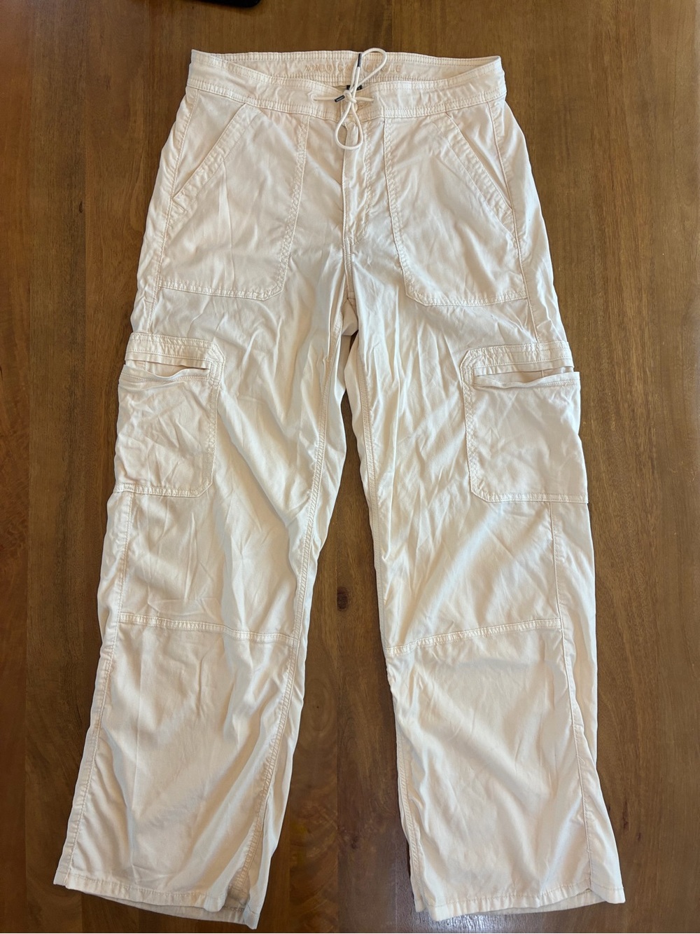 American Eagle Outfitters Wide-Leg Cargo Pants in Off-White